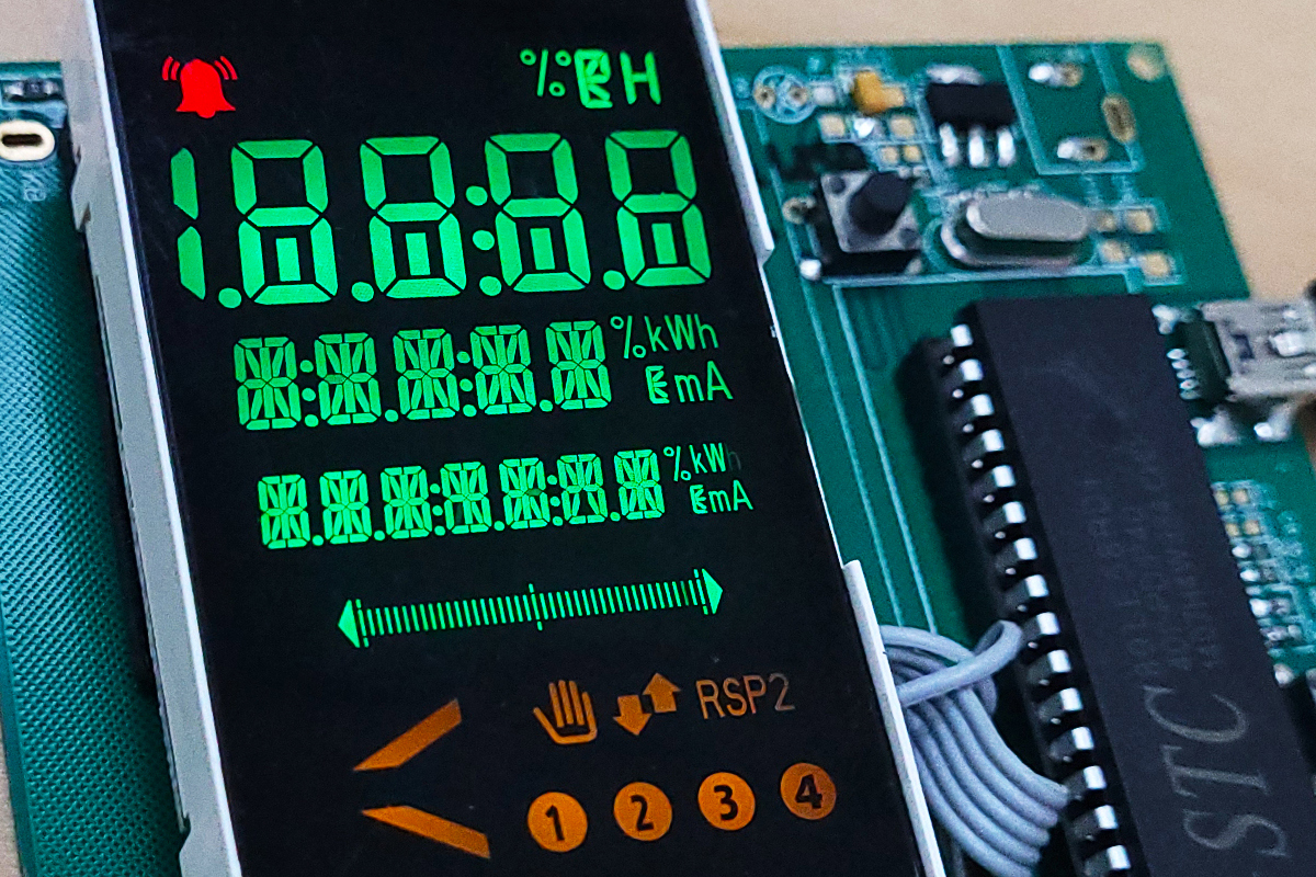 PMVA screen with PCB